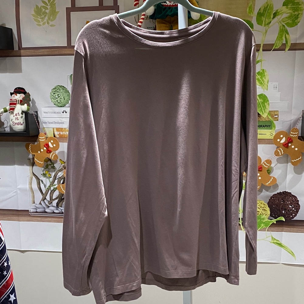Lands' End purpleish Brown Long Sleeve Top size 2 X. Ptp is 26.